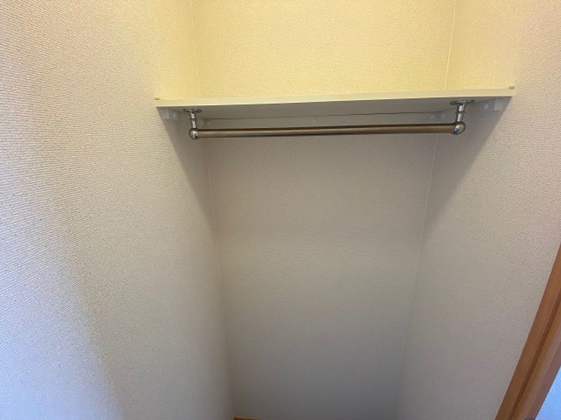 レオパレスプラシーボ上島 収納