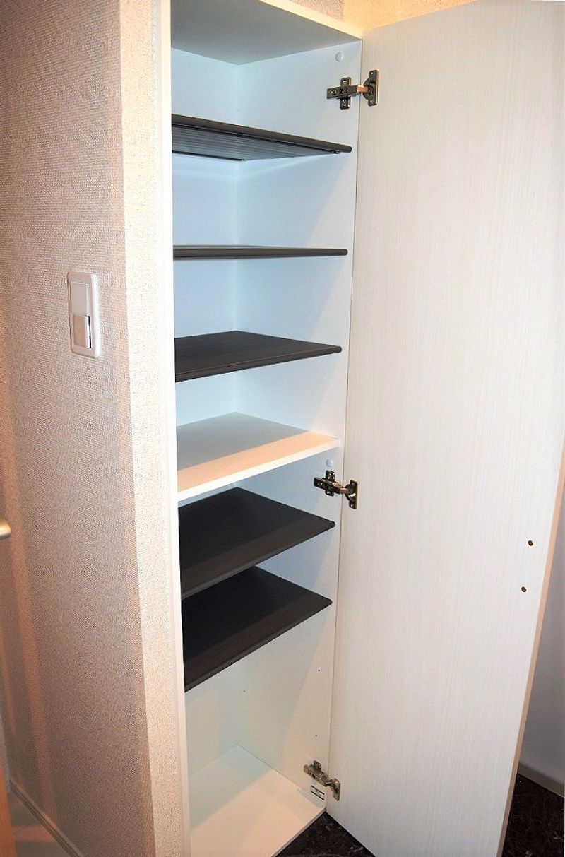 クレイノやなぎ荘 玄関