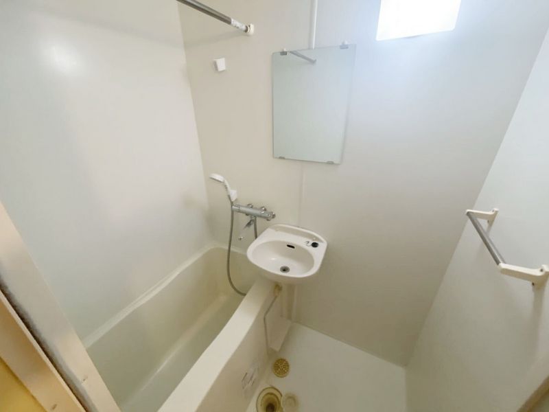 レオパレスプチクローバー 風呂