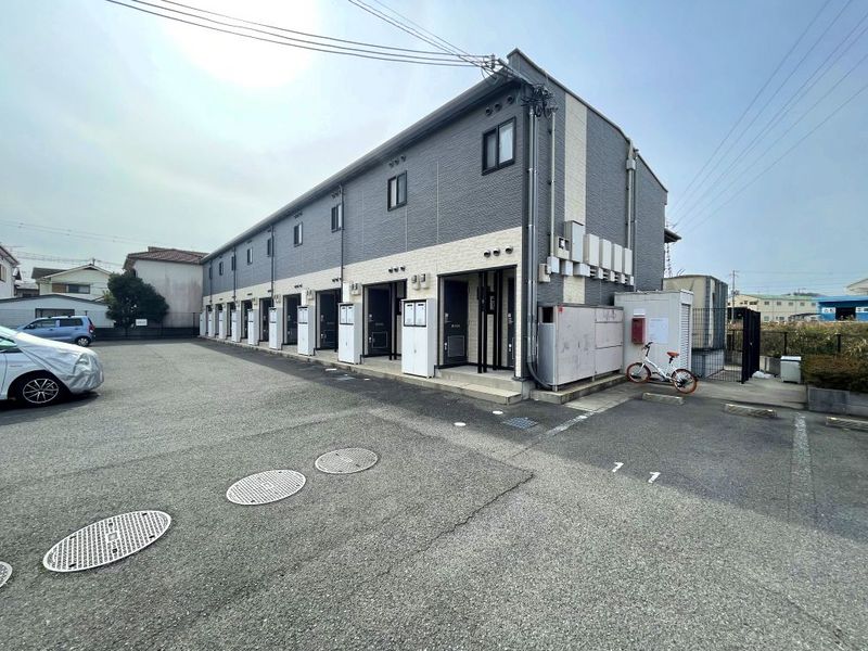 レオパレスコンフォール中島Ⅱ エントランス