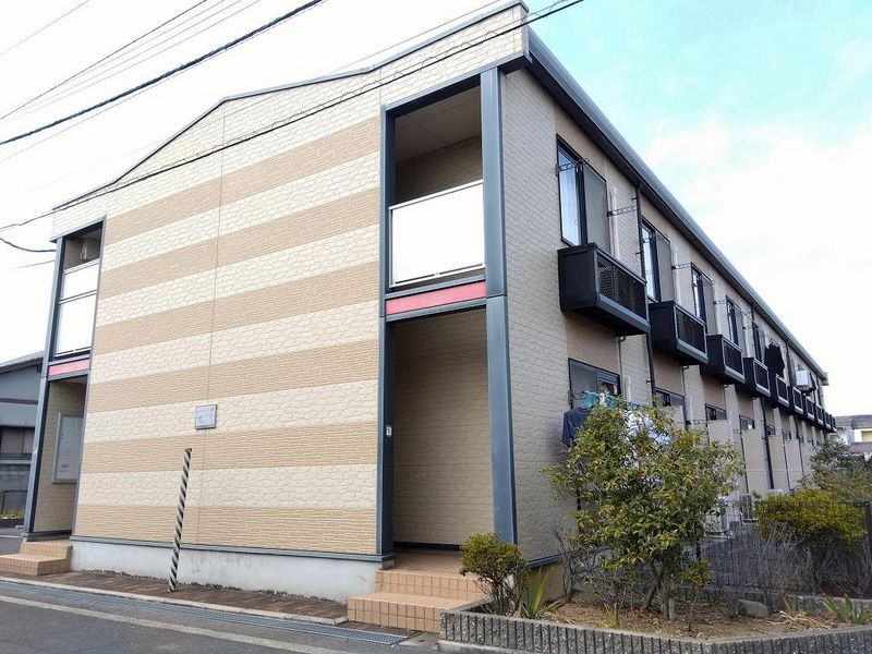 レオパレスやまきた 外観