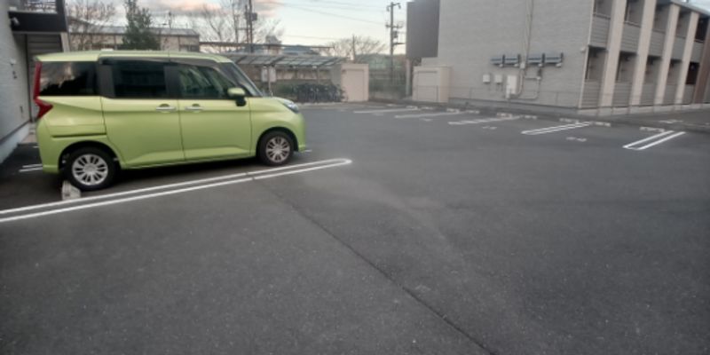 クレイノ下伊田 駐車場