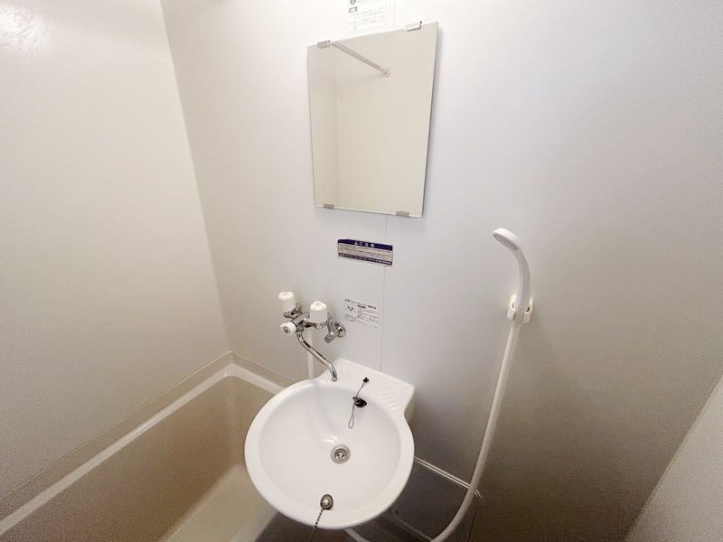 LEONEXT Reve Iwaigawa Bồn rửa mặt