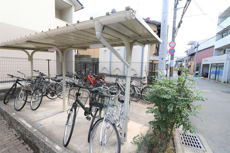 レオパレス清水 共用部分