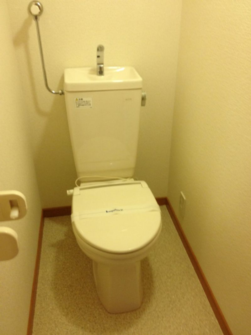 レオパレス牧場 トイレ