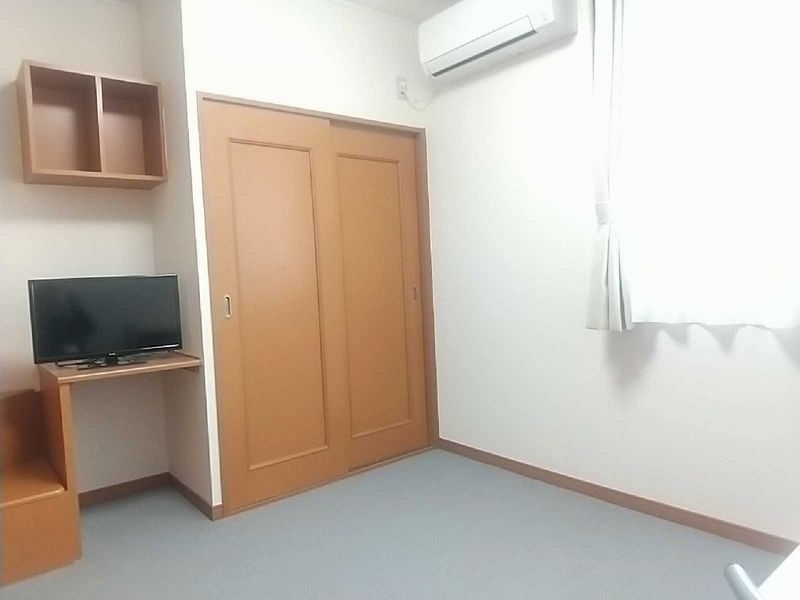 レオパレスエスペランサＣ 居間