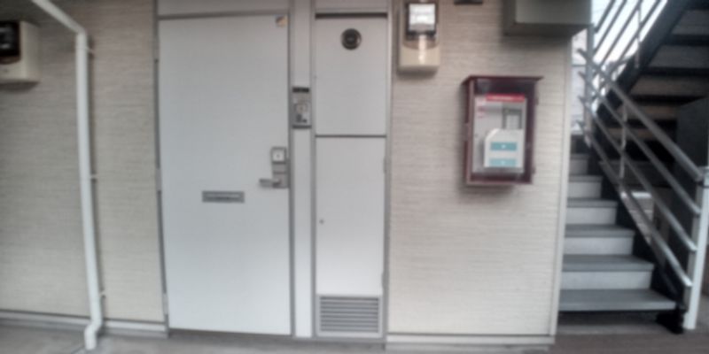 レオパレス八幡駅前 玄関