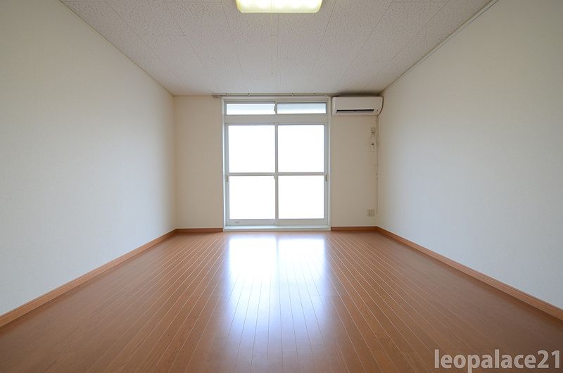 レオパレスフォンティーヌ 寝室