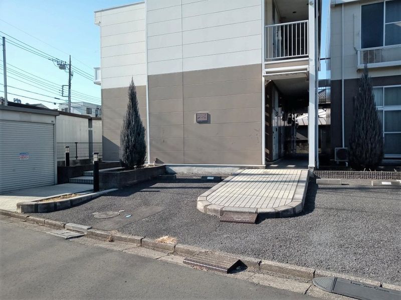 レオパレスＥ’ｚ エントランス