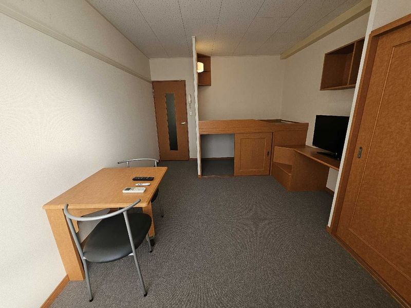 レオパレスＳＴＥＬＬＡ 居間