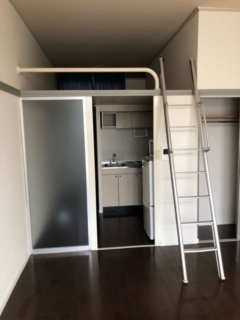 レオパレスメディオ名取 居間