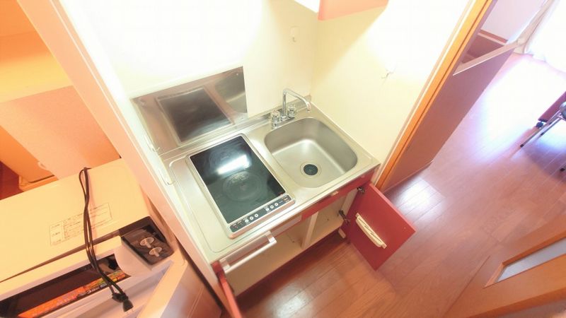 レオパレスラ・ティーダ キッチン