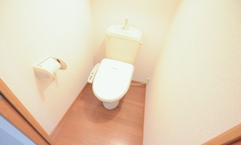 レオパレスアーカンジェル トイレ