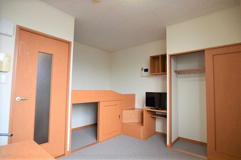 レオパレスプランタ 寝室