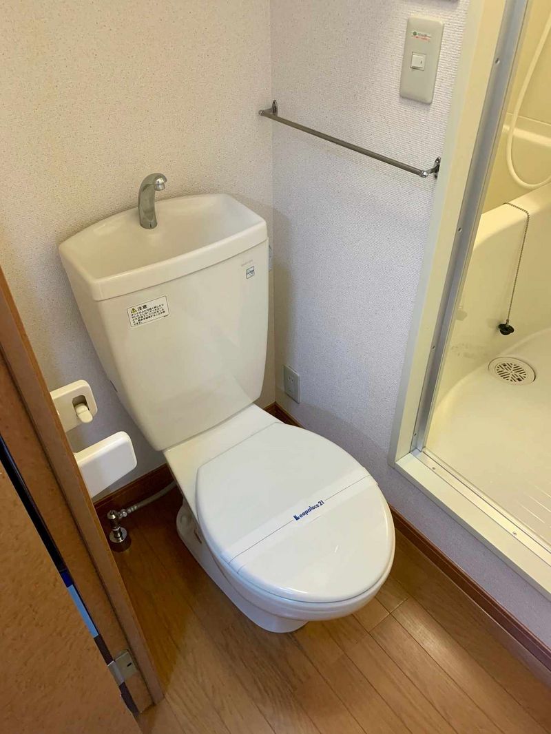 レオパレスダイナスティ トイレ