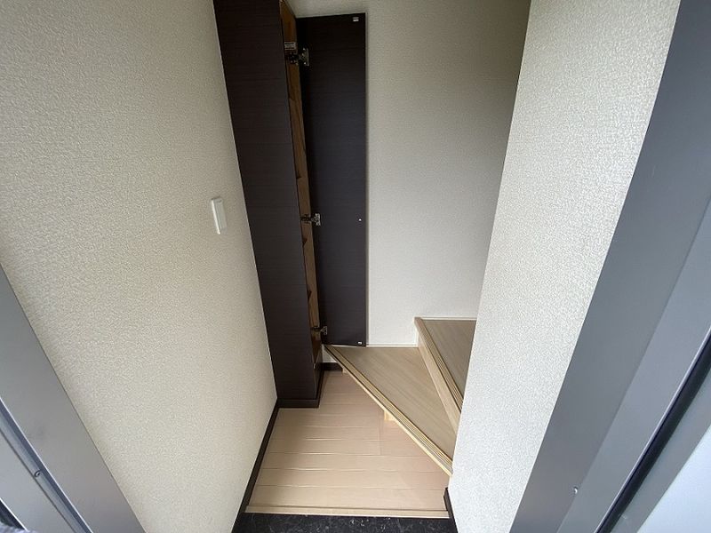 レオネクストパンプキン 玄関