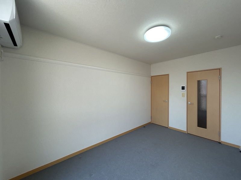 レオパレスフジニューコート 居間