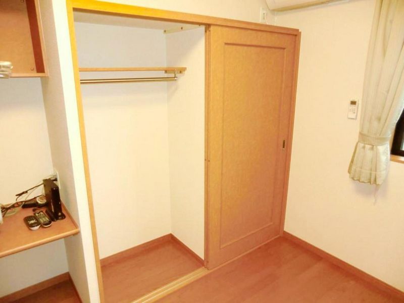 レオパレスサンシャイン松崎 収納