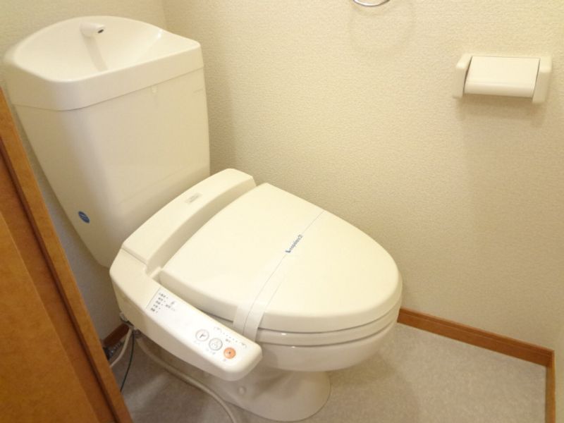 レオパレス寄子 トイレ