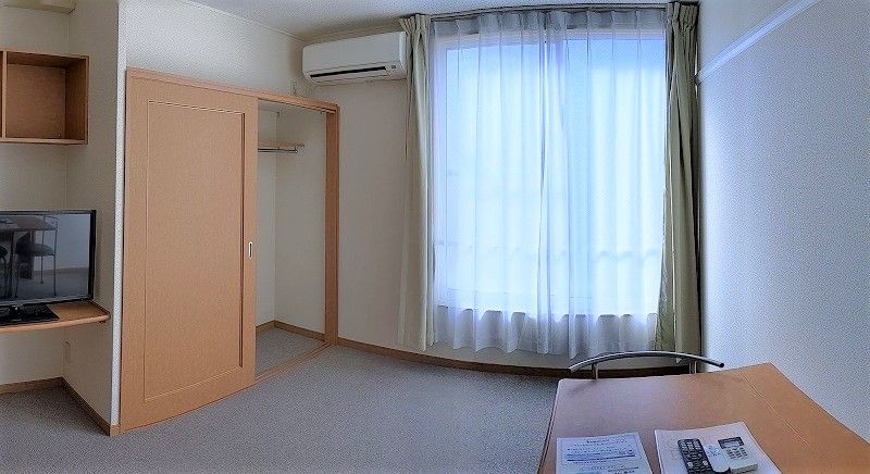 レオパレスマイ　ドーム　大井 居間
