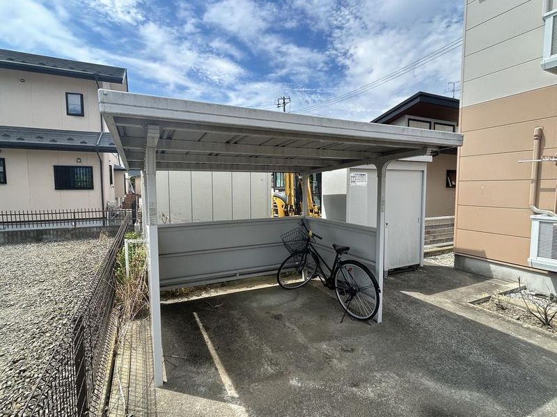 レオパレス北中江 共用部分