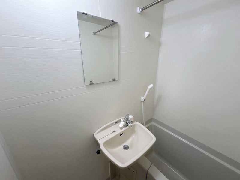 レオパレスプレステージ草加 洗面台