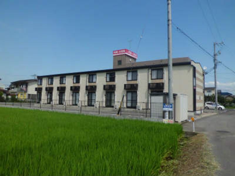 レオパレスラ　シェーヌ可児 外観