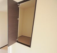 レオネクストバーサトル坂南 収納