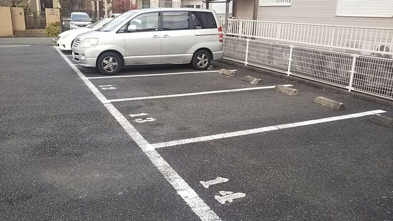 レオパレス山王下 駐車場
