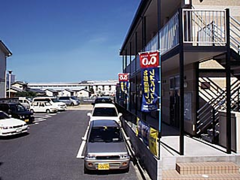 レオパレスエスペランス 玄関