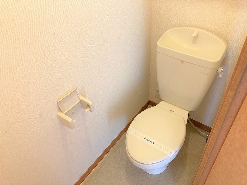 レオパレスジュネス　楓 トイレ