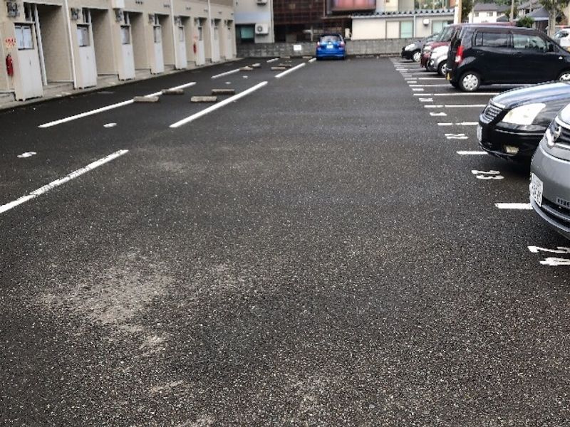 レオパレスｆｏｒｅｓｔ 駐車場