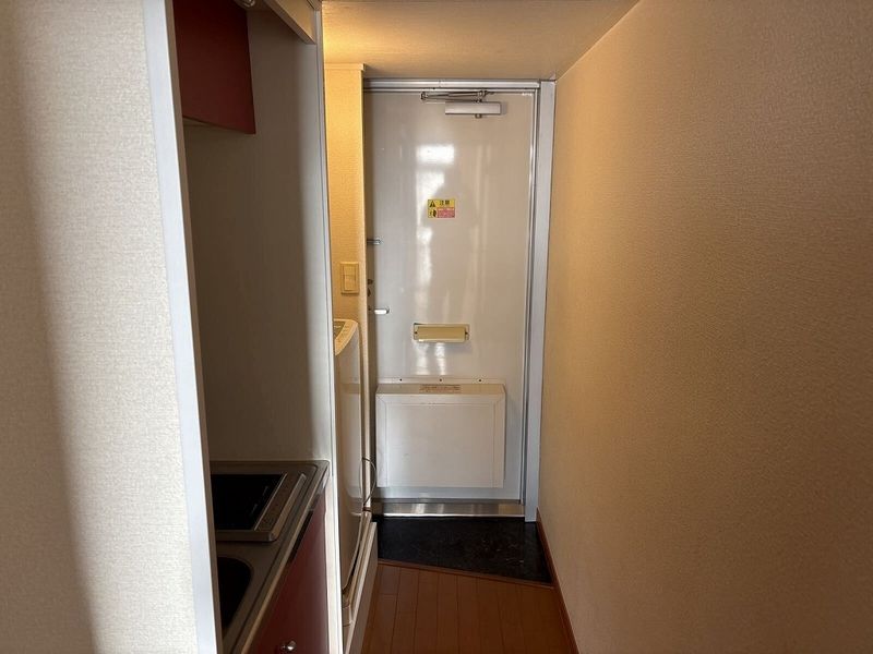 レオパレス堀崎 玄関
