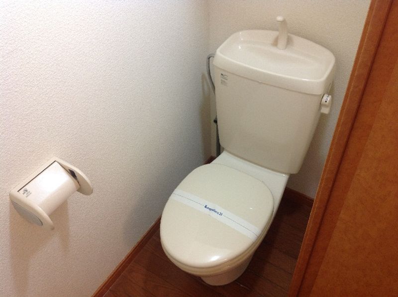 レオパレス伊志 トイレ