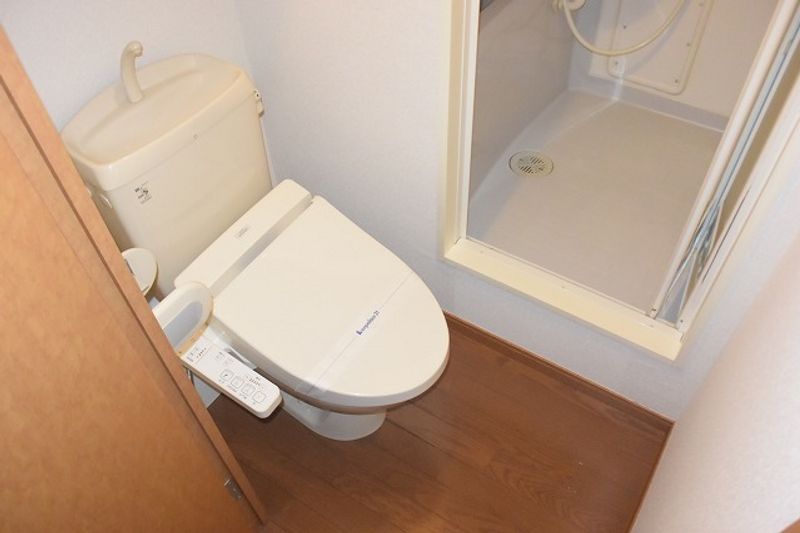 レオパレス上野西清風 トイレ