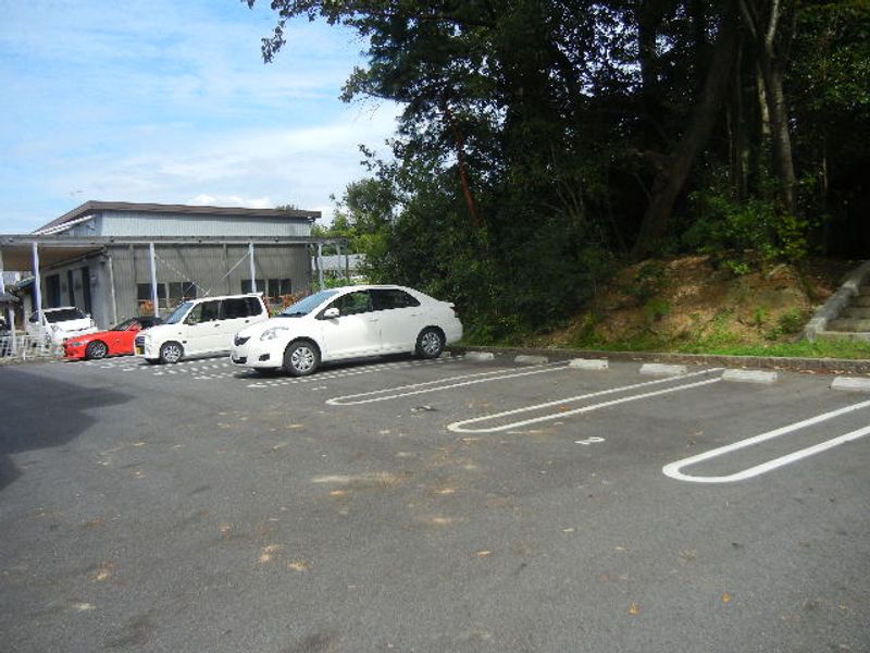 レオネクストナクティ 駐車場
