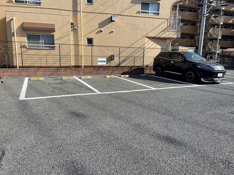 ミランダソレーユ 駐車場