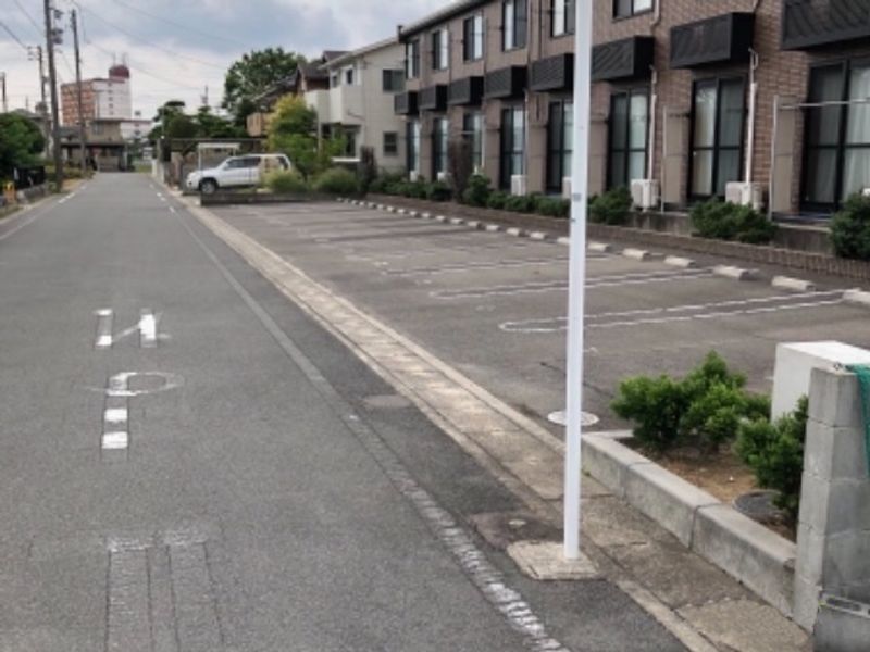 レオパレス美和 駐車場