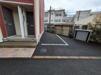 レオネクストオレガノ 駐車場