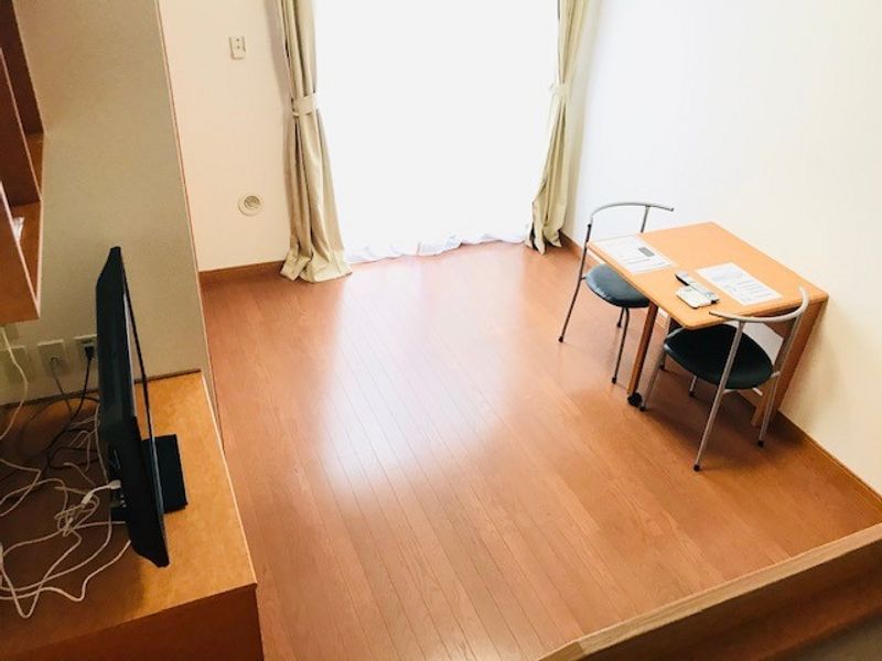 レオパレスプライム 居間