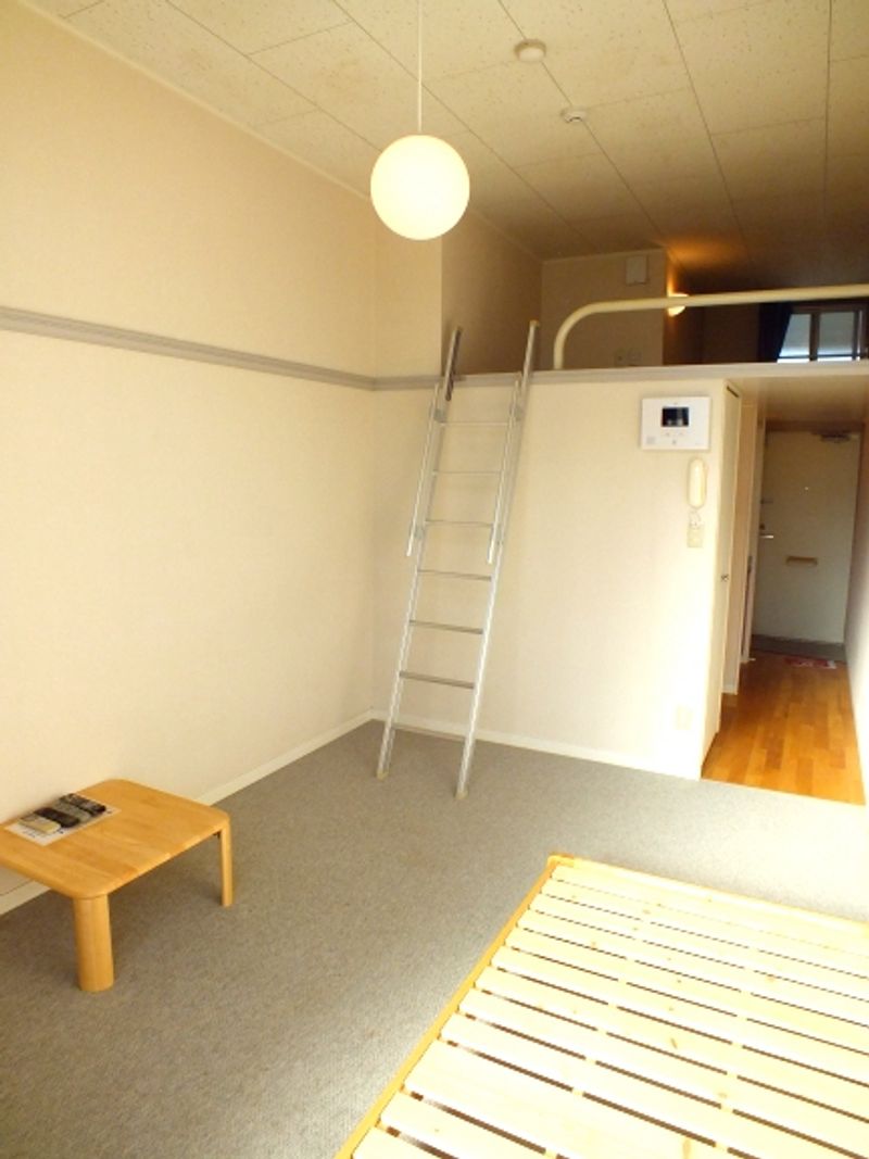 leopalace White Wing I Living room