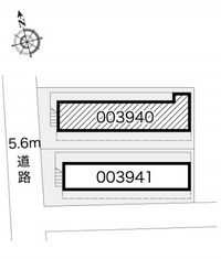 レオパレス中野第６ 駐車場