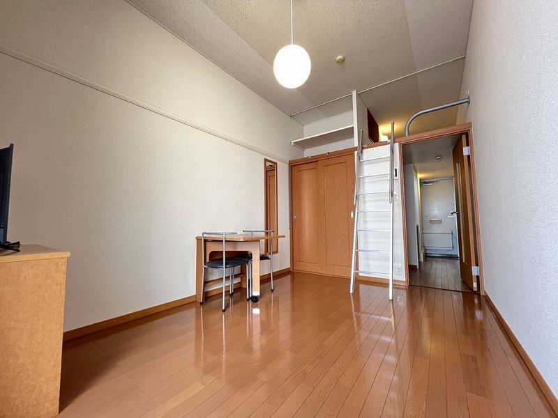 レオパレス正楓 居間