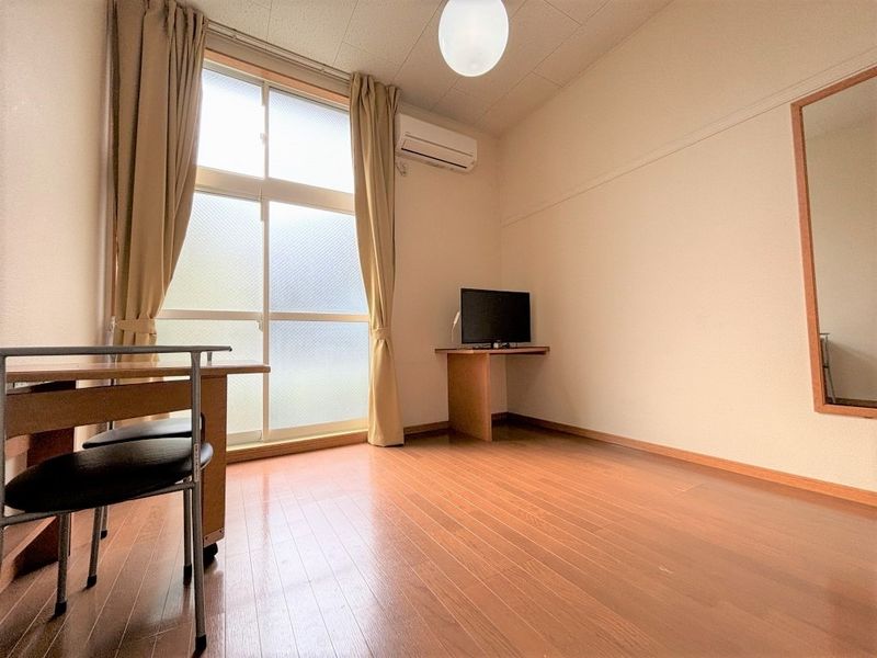 レオパレスフク 居間