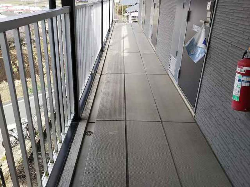 レオパレス栗林 ロビー