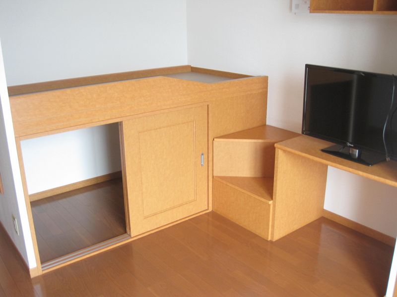 レオパレス栄町