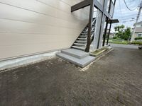 レオパレスフラワーヒル花山 エントランス