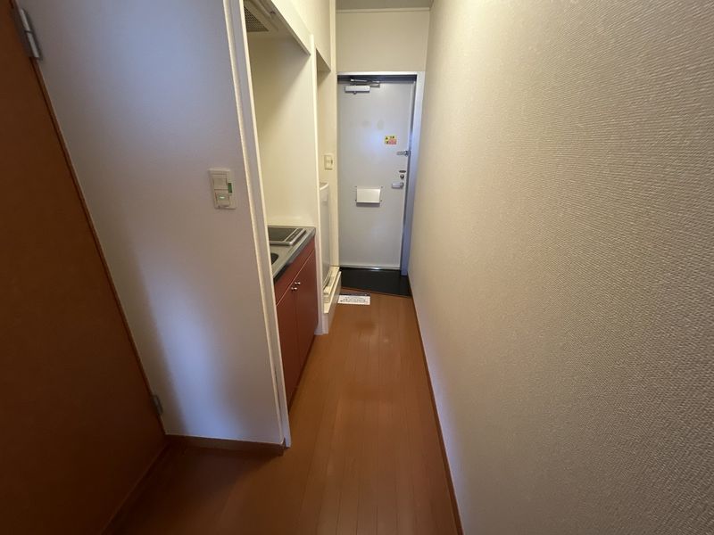 レオパレスＲⅠＴＡ 玄関