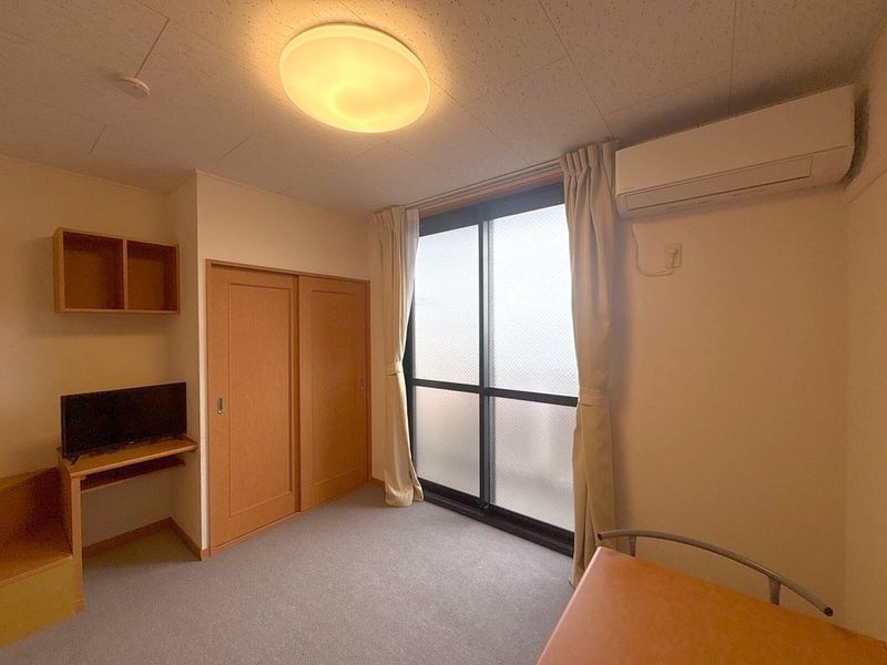 レオパレスハーバーサイドＷ棟 居間