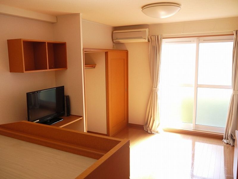 レオパレスベル　ベル 居間